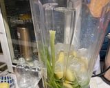 排毒精力湯v.2- 蕉蘋芹檸汁洋名可稱：Green Smoothie的食譜步驟2照片