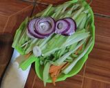 Foto del paso 1 de la receta: Pollo con vegetales