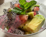 Foto del paso 8 de la receta: Postre de fruta del dragón, aguacate, granada y miel
