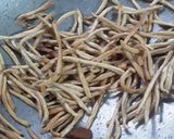 काडकं (Kadk Recipe In Marathi) रेसिपी स्टेप 2 फोटो 