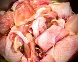 Hình bước làm 1 của món Gà Kho Gừng Với Nước Dừa Tươi, Húng Quế