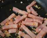 A picture of step 1 of Bacon and Aparagus Pasta.