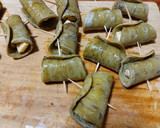 Foto del paso 3 de la receta: Rollitos de nopal con queso en caldillo de jitomate