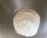 Une image de l'étape 2 de Pâte brisée épeautre lait cannelle.