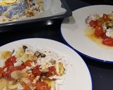 Foto del paso 3 de la receta: Rustidera de pescado light, con lechola (pez limón), tomate cherry y trufa