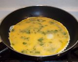 Foto del paso 3 de la receta Rollo de ternera relleno de tortilla