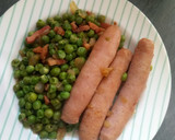 Foto del paso 3 de la receta: Salchichas al vapor de guisantes a la cerveza con bacon