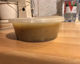 Une image de l'étape 2 de Bouillon maison aux champignons et aromates du jardin.