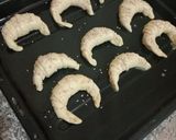 صورة لخطوة 2 من وصفة ميني كرواسون محشي جبن🧀🥐