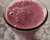 Foto del paso 2 de la receta: Batido de fresas y arándanos
