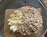Foto del paso 1 de la receta: Tortilla de avena y manzana 🍎🥞