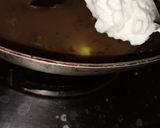 A picture of step 4 of Rice upma.