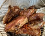 Foto langkah ke 2 dari resep Ayam Kecap Saus Tiram.