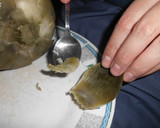 Foto del paso 3 de la receta: Tortilla de Alcachofas rellena con Queso