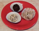 Aszalt szilvás-diós golyók recept fázis 5 fotója