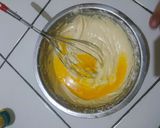 Foto langkah ke 3 dari resep Bolu kukus instan.