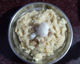 A picture of step 4 of Samak rice.