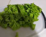Foto del paso 1 de la receta: Lechuga y acelga salteadas