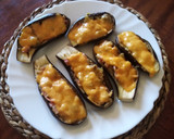 Foto del paso 7 de la receta: Berenjena rellenas de bacon gratinadas con cheddar