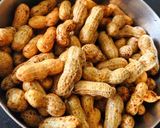 A picture of step 1 of Boiled Peanuts (with shell).
