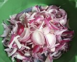 A picture of step 1 of Paneer karela.