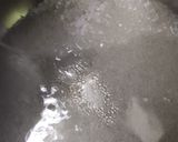 A picture of step 1 of Karachi halwa.