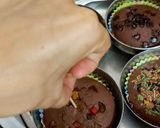 चॉकलेट और नट्स कपकेक (chocolate aur nuts cupcake reicpe in Hindi) रेसिपी चरण 10 फोटो