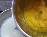 A picture of step 5 of Mango agar agar pudding.
