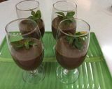 Hình bước làm 2 của món Sinh tố cà phê với chuối và trái bơ.