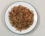 Hình bước làm 2 của món Moi khô Hà Tĩnh rang 