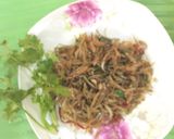 Hình bước làm 5 của món Cá cơm " Mơm " Kỳ Anh rang mắm đường