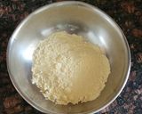 A picture of step 2 of Bread pakodas.