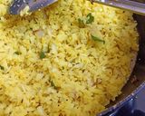 A picture of step 4 of Indori poha.
