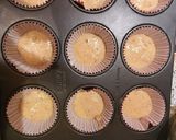 Diós-sárgabarackos muffin recept fázis 3 fotója