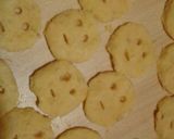 A picture of step 4 of Tasty smiley potato.