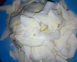 A picture of step 1 of Sweet potatoes chips.