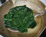 Foto langkah ke 2 dari resep Scrambled Egg Daun Katuk.