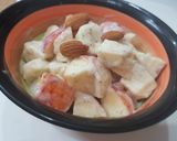 A picture of step 3 of Apple banana cream chaat.