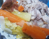Foto del paso 7 de la receta: Menestra de verduras con Caldo de pollo casero!!🍗🥔🥕