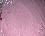 Foto del paso 5 de la receta: Bienvenidos a la Navidad🎄. Helado con macarrones y salsa de frutos rojos