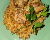 Foto del paso 7 de la receta: Arroz con costillas adobadas con chimichurri, habitas, papada y tocineta