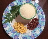 A picture of step 1 of Rava Upma.