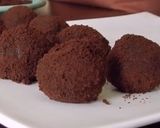 Foto del paso 3 de la receta: Trufas de galletitas chocolinas