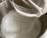 A picture of step 8 of Lemon meringue pie.