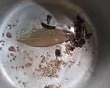 A picture of step 1 of Peas pulao.