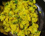A picture of step 1 of Vada Pav Ulta.