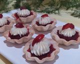 Foto del paso 6 de la receta: Galletitas y Tartitas Con Frutillas