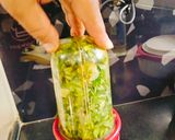 A picture of step 2 of Spinach Gooseberry Juice (palak Amla Juice).
