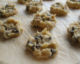 A picture of step 6 of Easy Chocolate Chip Cookies.