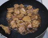 A picture of step 2 of Rich Ginger Chicken Thighs with Japanese Yam.